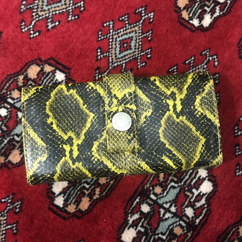 Kenneth Cole wallet